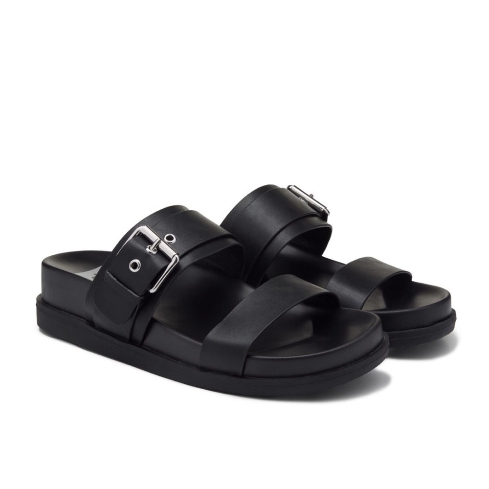 NIB black buckle sandal